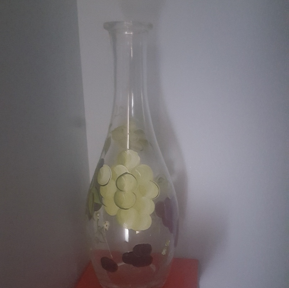 Grapevine Vase - Picture 5 of 6